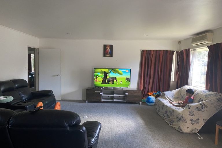 Photo of property in 5 Enuamanu Road, Favona, Auckland, 2024