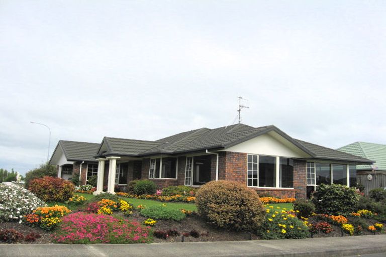 Photo of property in 1 Glover Place, Stoke, Nelson, 7011