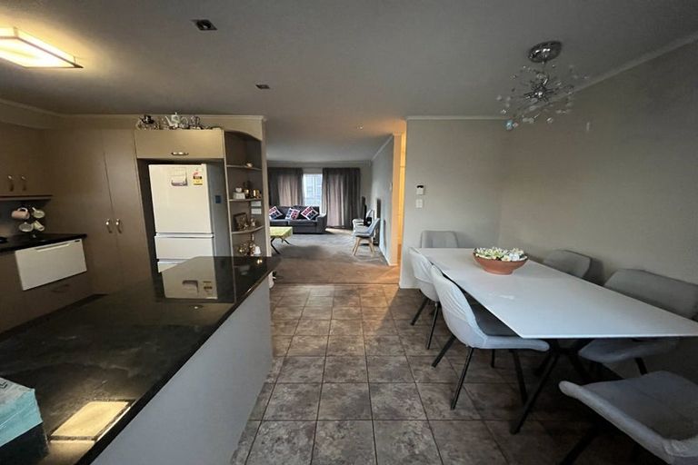 Photo of property in 1/7 Bathurst Street, Silverstream, Upper Hutt, 5019