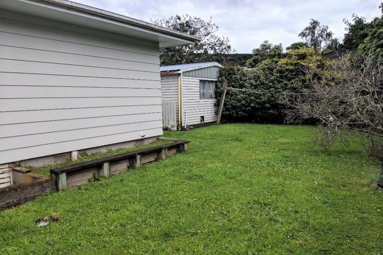 Photo of property in 6f1- Gemstone Drive, Birchville, Upper Hutt, 5018