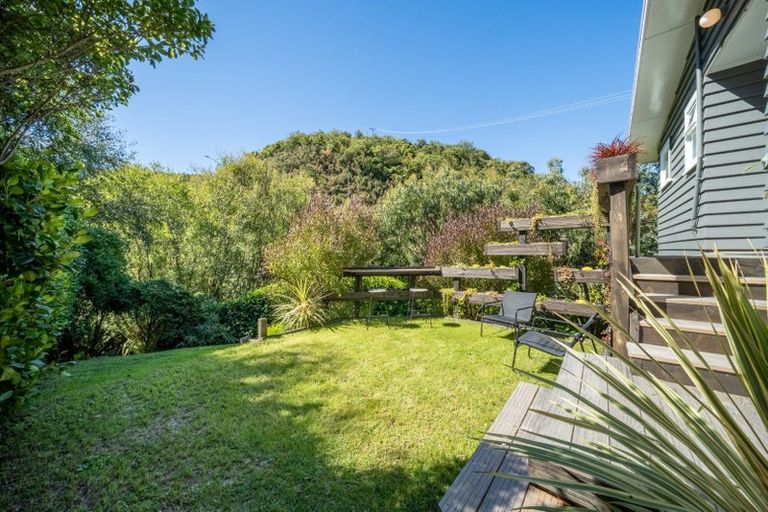 Photo of property in 273 Middleton Road, Glenside, Wellington, 6037