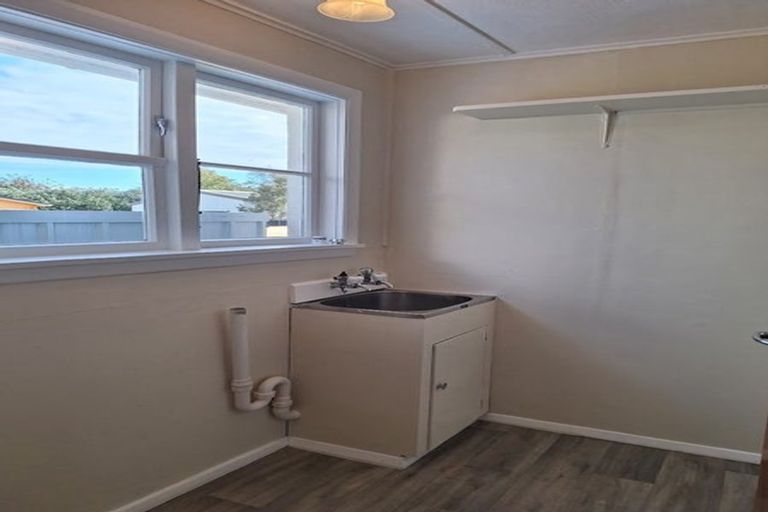 Photo of property in 61 Routley Crescent, Elderslea, Upper Hutt, 5018