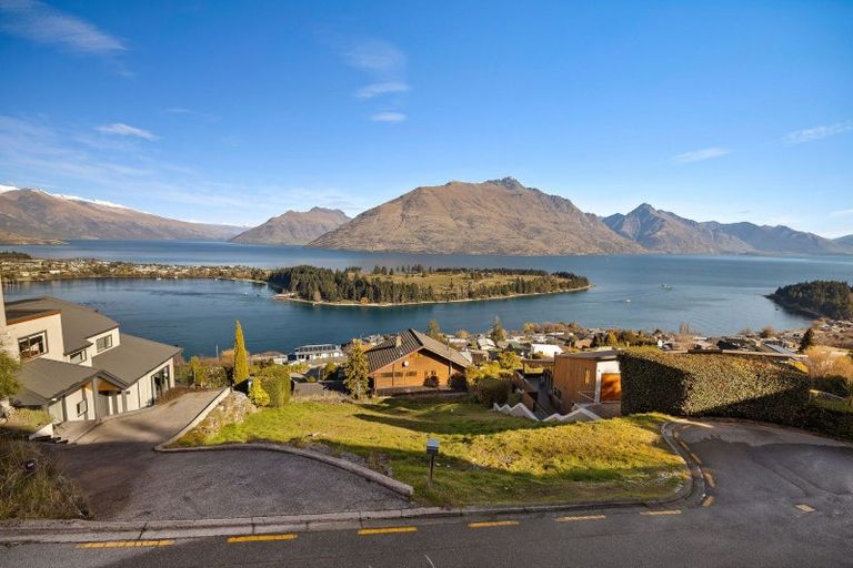 Photo of property in 7 Bolton Lane, Queenstown, 9300