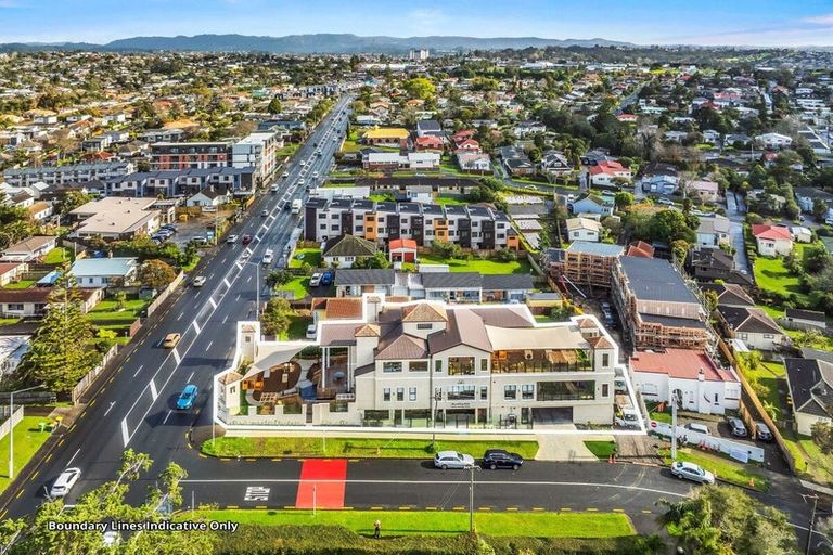 Photo of property in 3145 Great North Road, New Lynn, Auckland, 0600