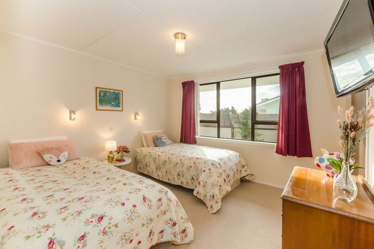 Photo of property in 3 Matai Street, Waikanae, 5036