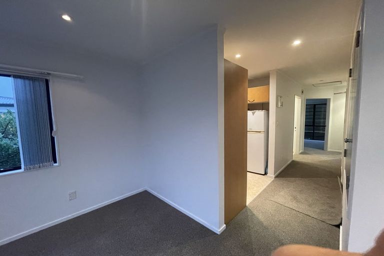 Photo of property in 1/72 Derwent Street, Island Bay, Wellington, 6023