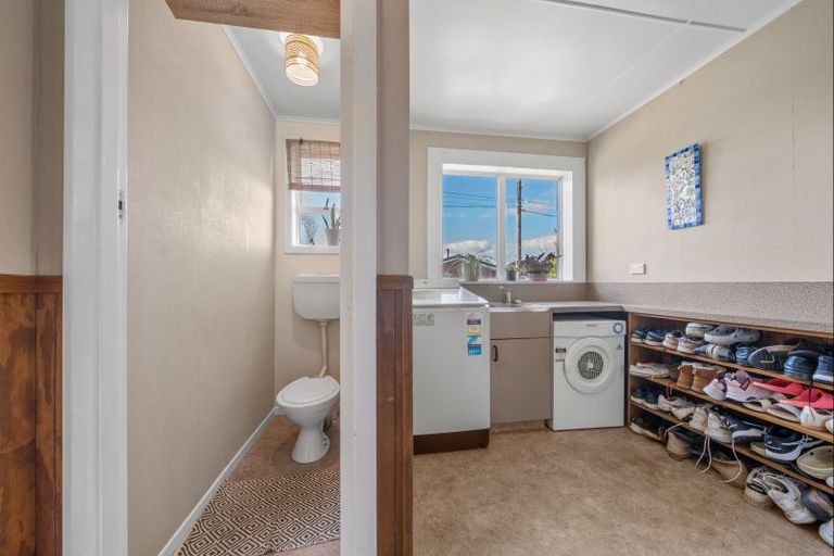 Photo of property in 14a Walsh Road, Westown, New Plymouth, 4310