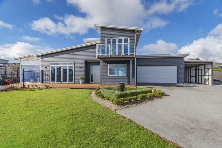 Photo of property in 53 Ina Ville Drive, Pukekohe, 2120