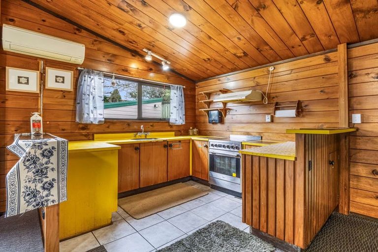 Photo of property in 5 Beryl Place, Pukehangi, Rotorua, 3015