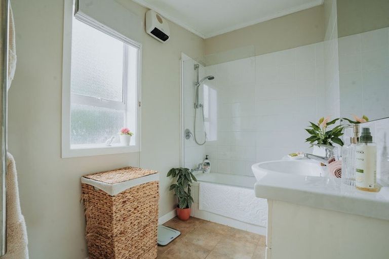 Photo of property in 17 George Street, Milton, 9220
