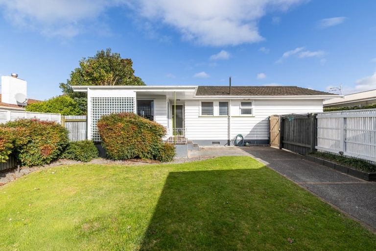 Photo of property in 711 Ballantyne Street, Frimley, Hastings, 4120