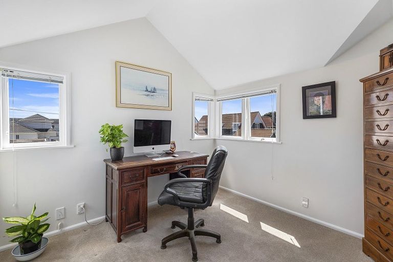 Photo of property in 57 Inglis Street, Seatoun, Wellington, 6022