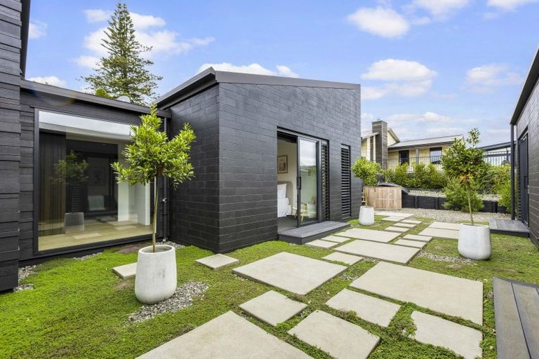 Photo of property in 296 Kitchener Road, Pukekohe, 2120