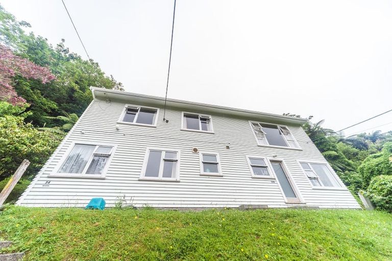 Photo of property in 54 Glenmore Street, Northland, Wellington, 6012