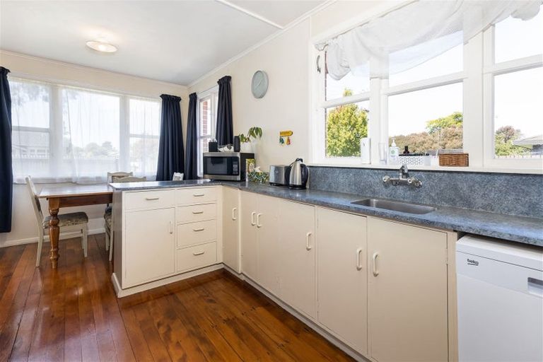 Photo of property in 43 Mowat Street, Springlands, Blenheim, 7201