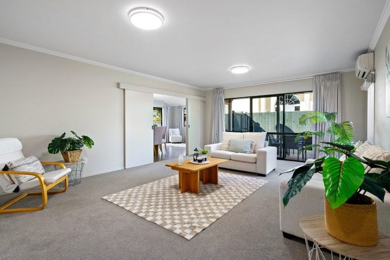 Photo of property in 24 Taylor Street, Cambridge, 3434