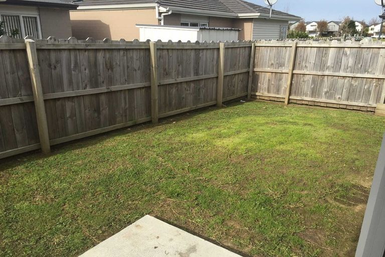 Photo of property in 13 Pipipi Crescent, Takanini, 2112