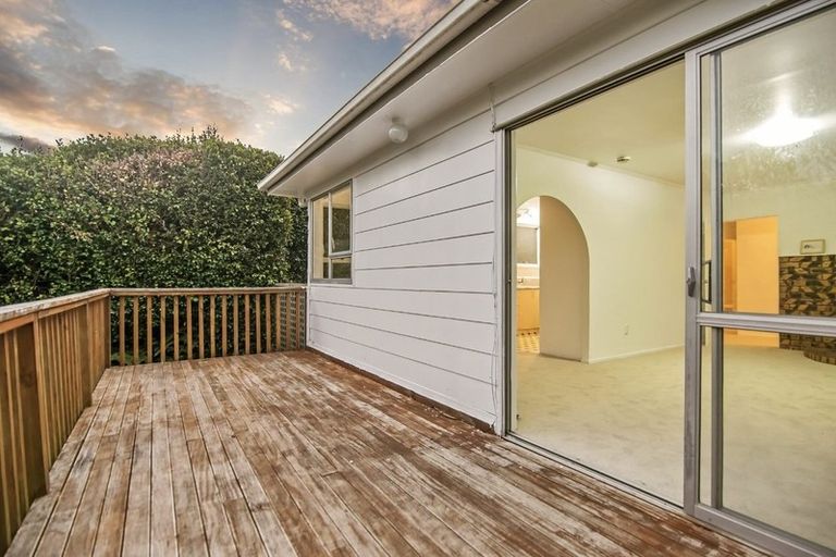 Photo of property in 72 Vandeleur Avenue, Birkdale, Auckland, 0626