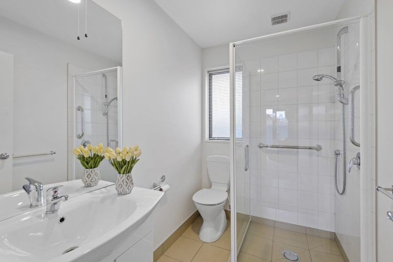 Photo of property in 4/19 Tower Street, Hornby, Christchurch, 8042