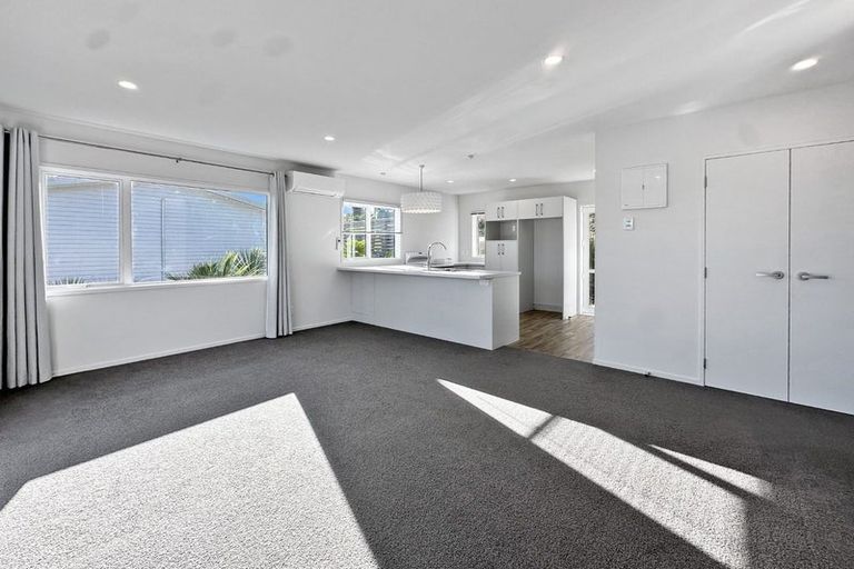 Photo of property in 206b Tawa Road, Kumeu, 0891