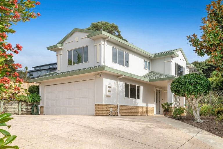 Photo of property in 29 Westminster Gardens, Unsworth Heights, Auckland, 0632