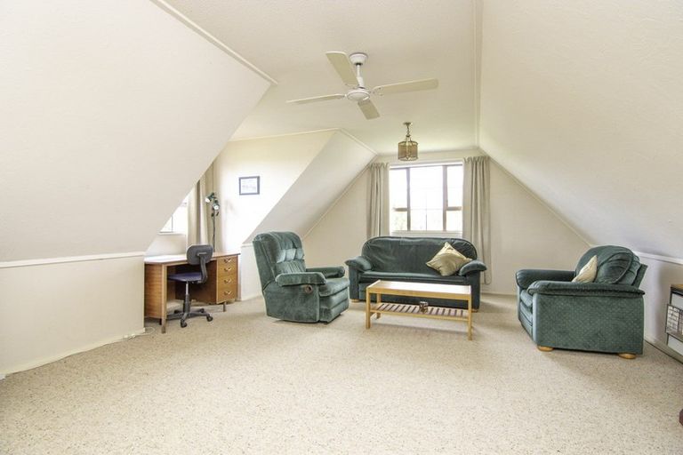 Photo of property in 68 Pencarrow Street, Highbury, Palmerston North, 4412