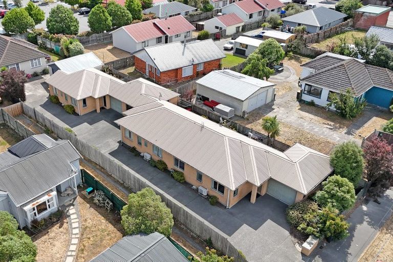 Photo of property in 2/160 Breezes Road, Aranui, Christchurch, 8061