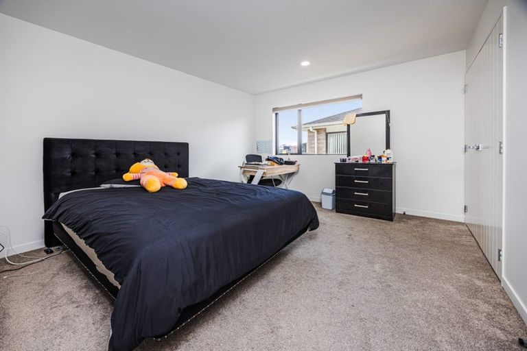 Photo of property in 32 Helianthus Avenue, Flat Bush, Auckland, 2019
