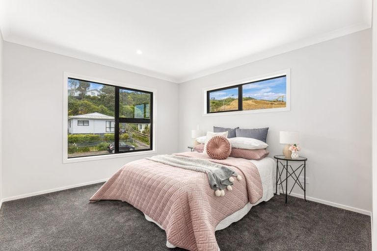 Photo of property in 128 Jamaica Drive, Grenada North, Wellington, 5028