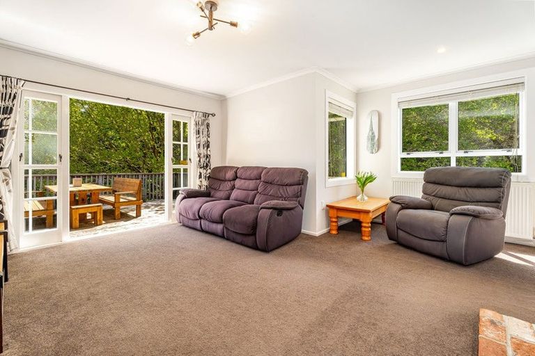 Photo of property in 52 Katherine Mansfield Drive, Whitemans Valley, Upper Hutt, 5371