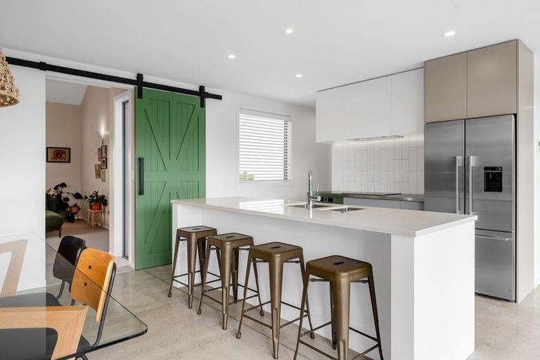 Photo of property in 77 Alan Livingston Drive, Cambridge, 3434