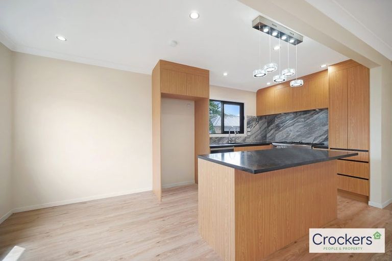Photo of property in 22 Fruitvale Road, New Lynn, Auckland, 0600