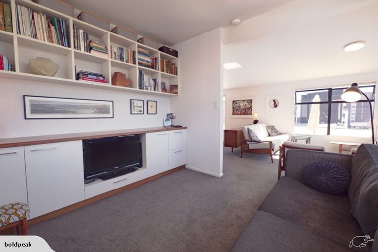 Photo of property in 12/24u Elizabeth Street, Mount Victoria, Wellington, 6011