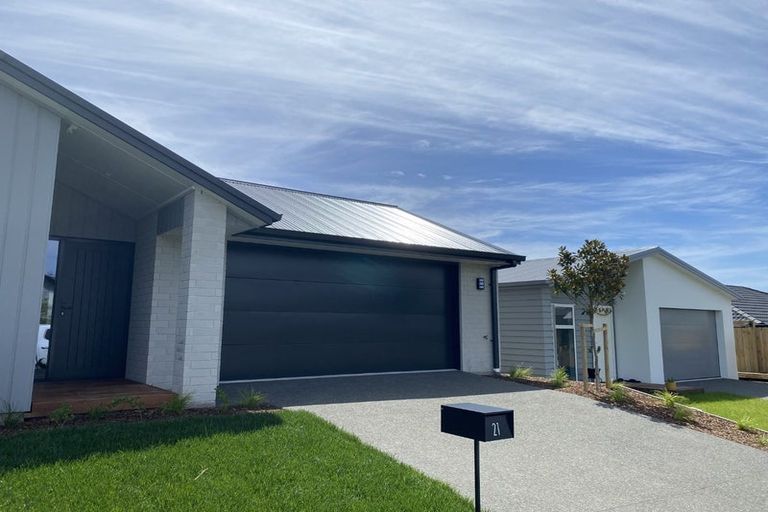 Photo of property in 21 Cowell Crescent, Pyes Pa, Tauranga, 3112