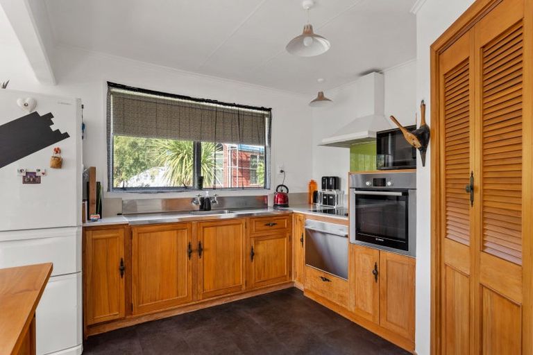 Photo of property in 4 Huia Street, Waikawa, Picton, 7220