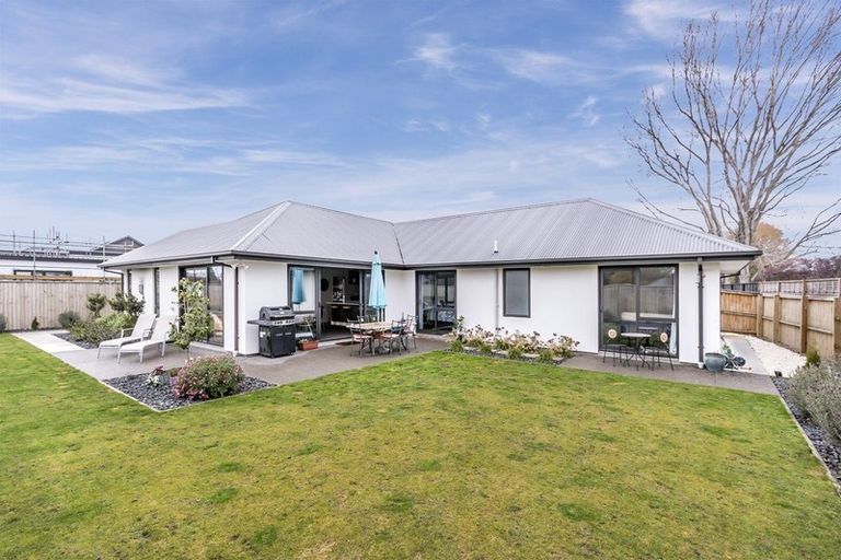 Photo of property in 6 Pegson Lane, Halswell, Christchurch, 8025