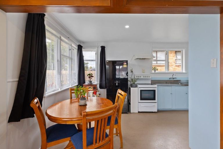 Photo of property in 12 Young Street, Morrinsville, 3300