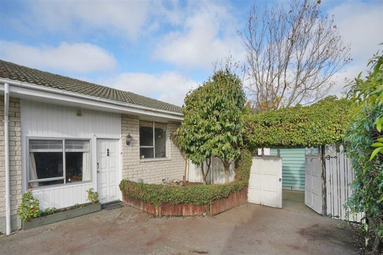 Photo of property in 2/7 Wanstead Place, Woolston, Christchurch, 8062