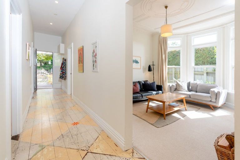 Photo of property in 223 Ohiro Road, Brooklyn, Wellington, 6021