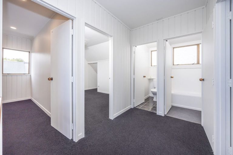 Photo of property in 50 Poaka Avenue, Dinsdale, Hamilton, 3204