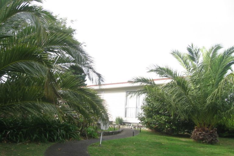 Photo of property in 37 Latitude Close, Whitby, Porirua, 5024