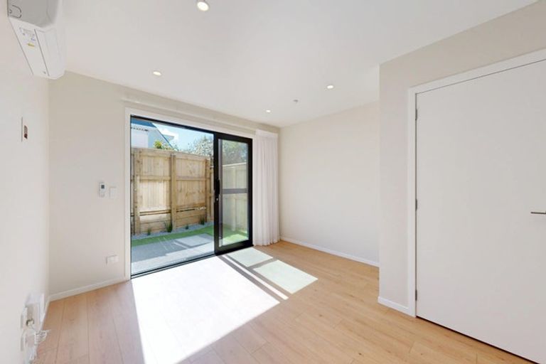 Photo of property in 68a Derwent Street, Island Bay, Wellington, 6023