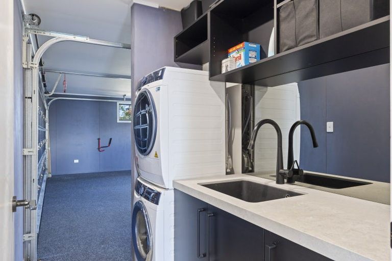 Photo of property in 29 Smith Street, Lepperton, New Plymouth, 4373