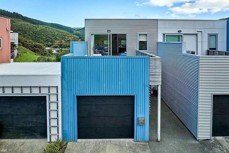 Photo of property in 3 Saddleback Grove, Karori, Wellington, 6012