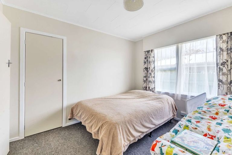 Photo of property in 193 Omata Road, Blagdon, New Plymouth, 4310