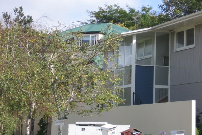 Photo of property in 1/15 Garmons Way, Castor Bay, Auckland, 0620