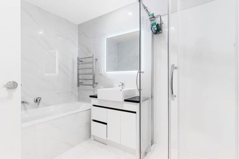 Photo of property in 39a Soaring Bird Drive, Takanini, 2112