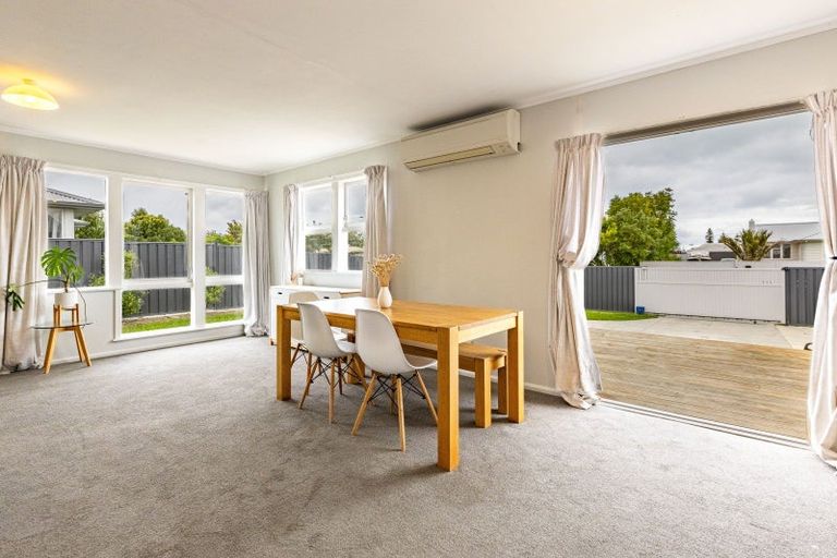 Photo of property in 32 Seddon Crescent, Marewa, Napier, 4110
