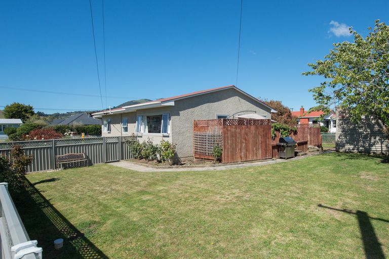 Photo of property in 1 Dunbar Place, Mosgiel, 9024