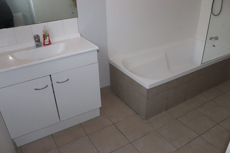 Photo of property in 23a Margarita Rise, Pukekohe, 2120